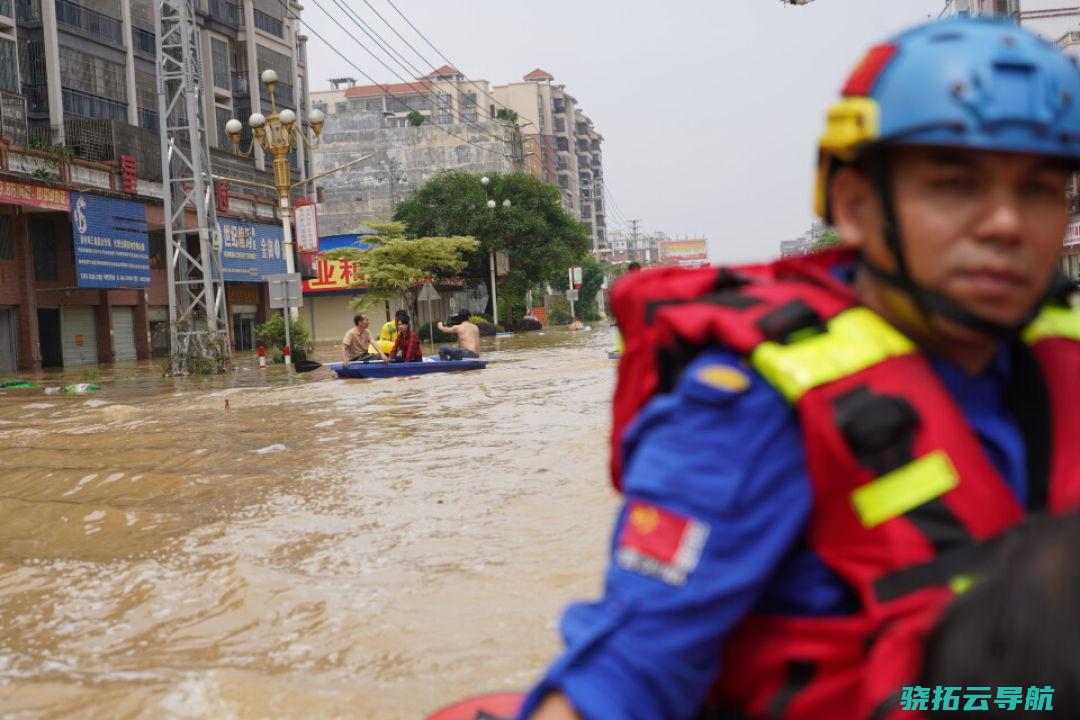 广西南江或遭近百年一遇洪水 浛洸镇转移受灾群众
