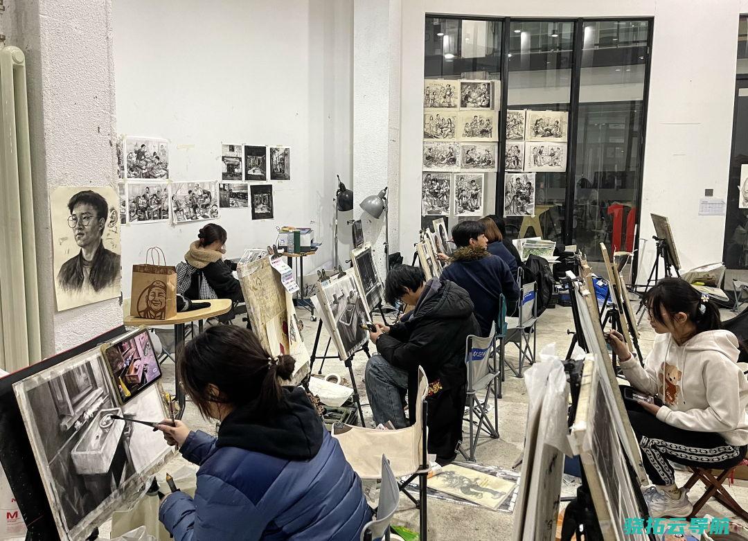 2024年1月21日，北京一家艺考培训机构在对艺术生启动艺考专业培训。（人民视觉/图）