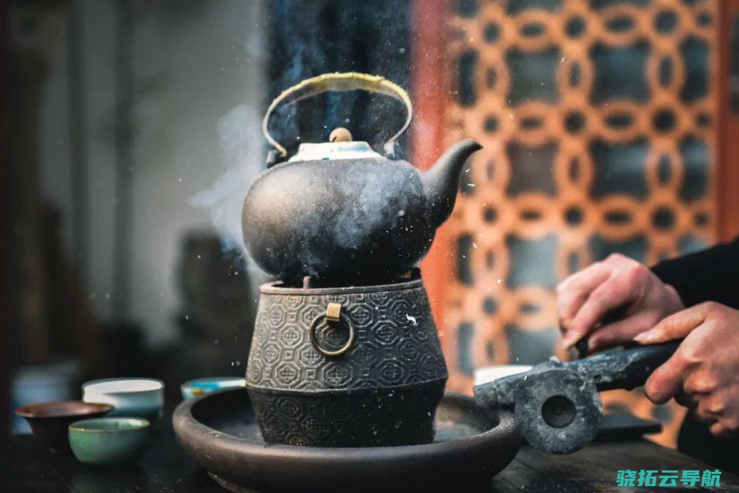 中年人曾盛行的围炉煮茶 被年轻人轻轻捡起来了