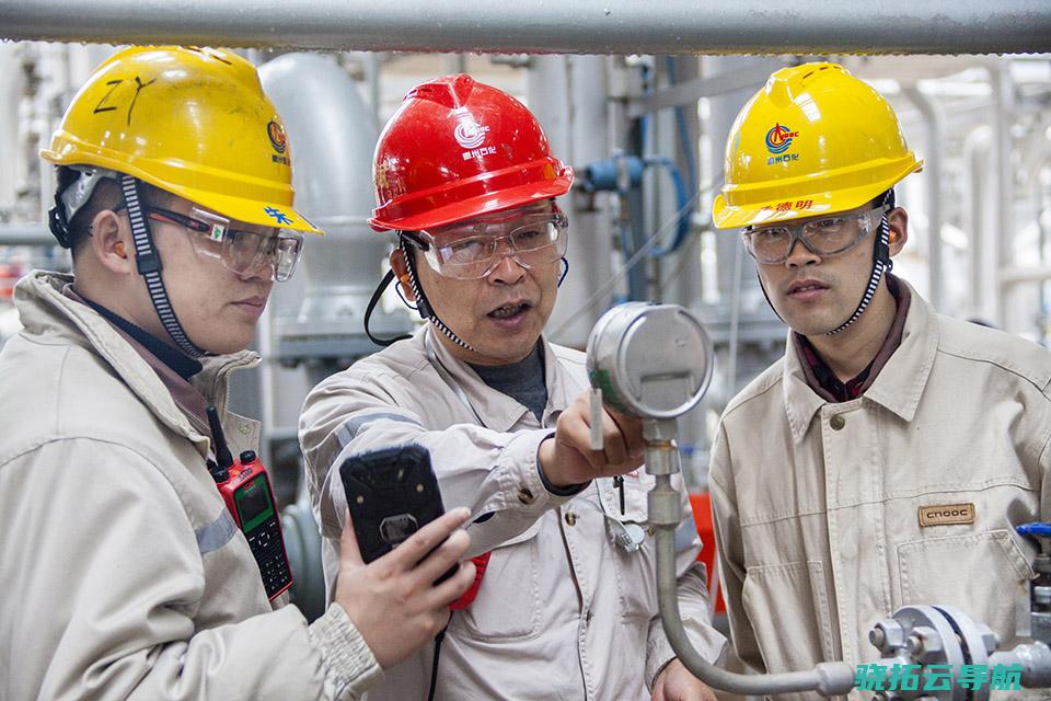 石油工人高东斌追逐技术提高47岁读大学