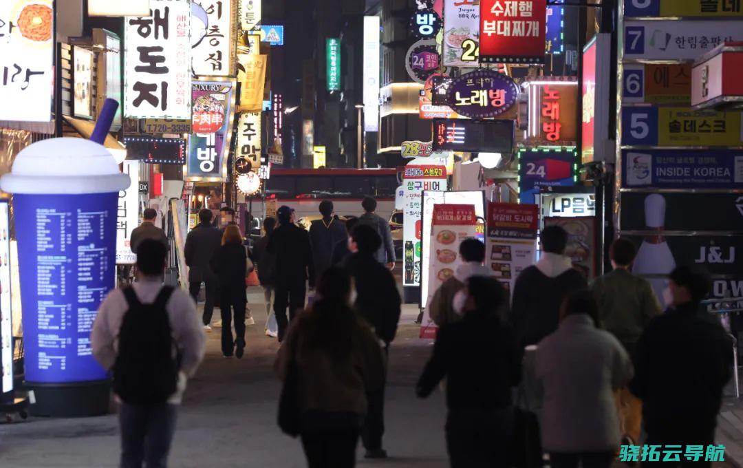 韩风 又刮起了 韩里韩气的街道成年轻人抢手打卡地