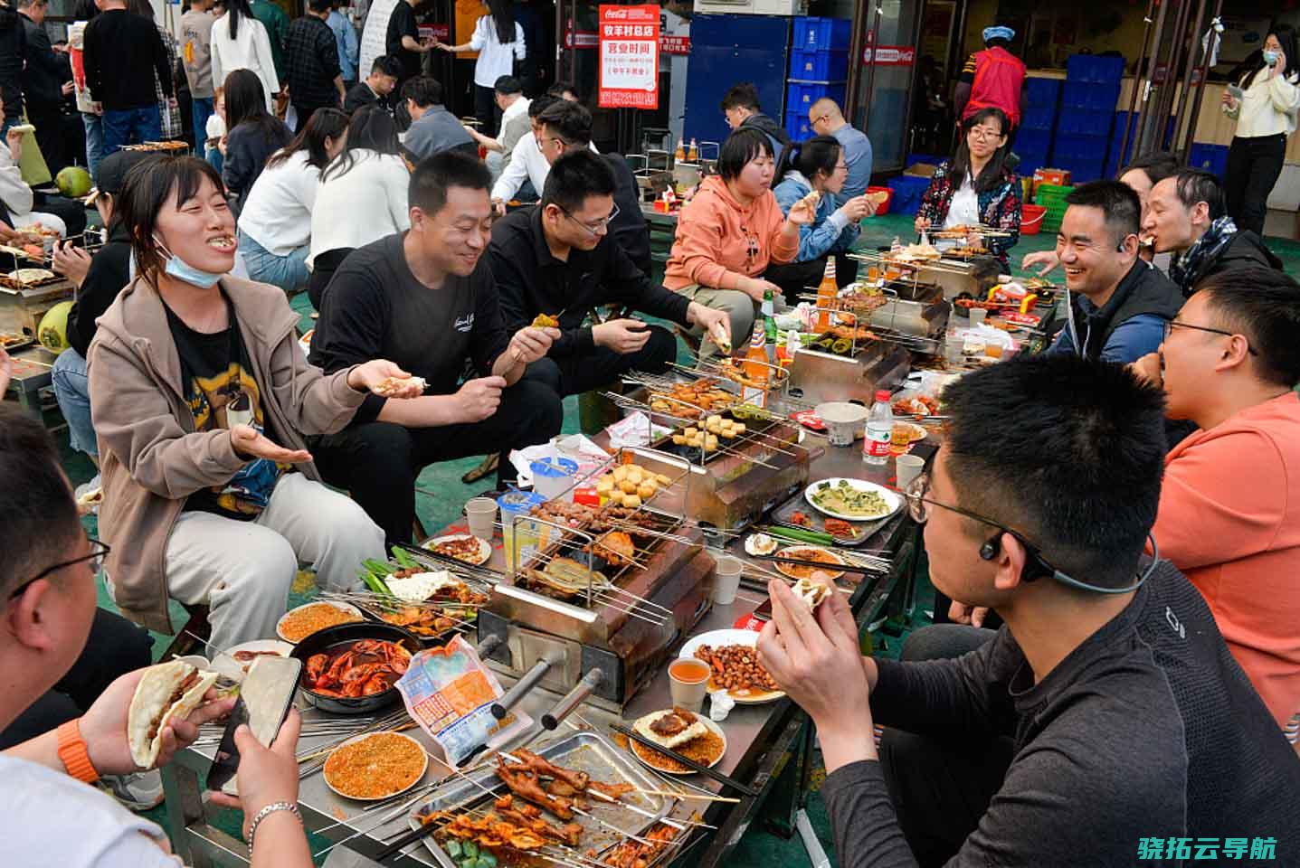 淄博烧烤协会会长谈出圈明码 举全市之力造名片 大在校生是推手