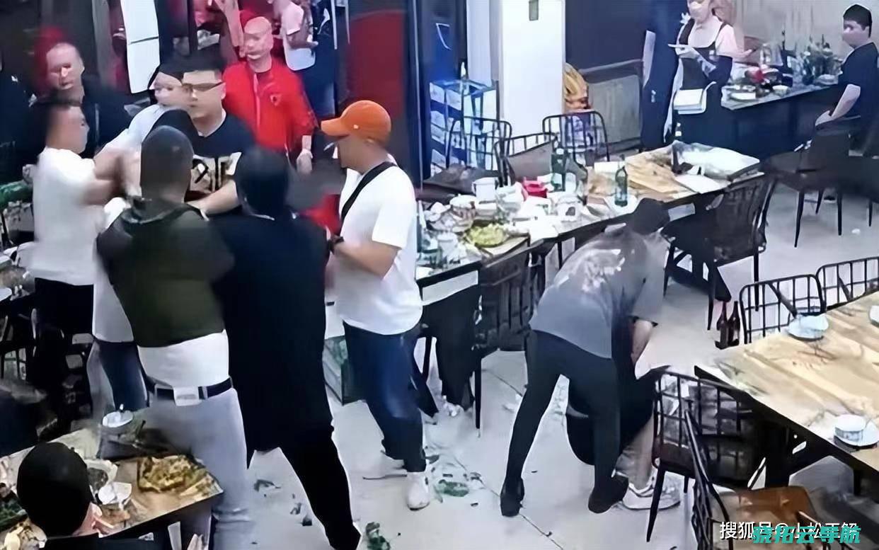 河北唐山烧烤店打人事情 已抓获两名立功嫌疑人