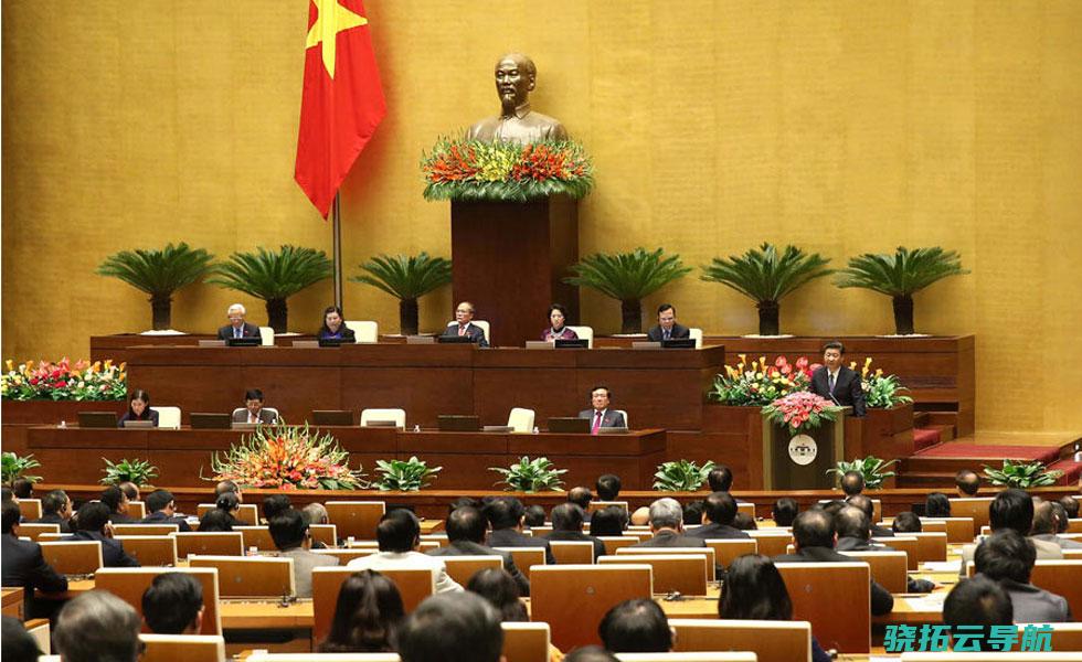 习近平向越南新任国度主席苏林致贺电