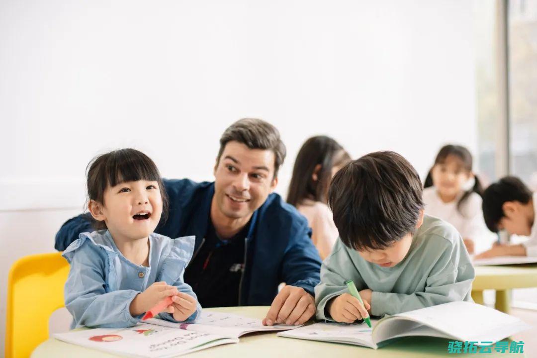 破浪而来的中国少年